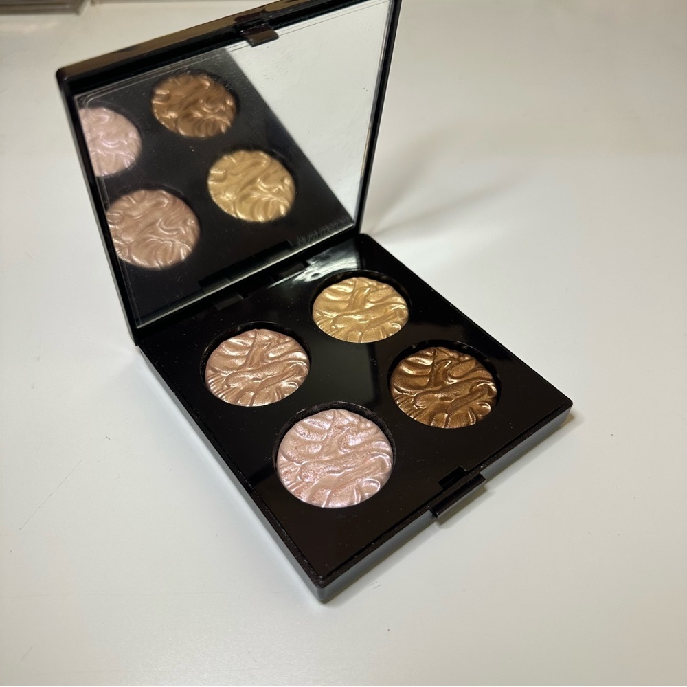 Laura Mercier Fall In Love Face Illuminator Highlighter Cheek Palette